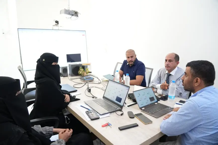 اجتماع في عدن يناقش التصور الفني والاستراتيجي لتطو...