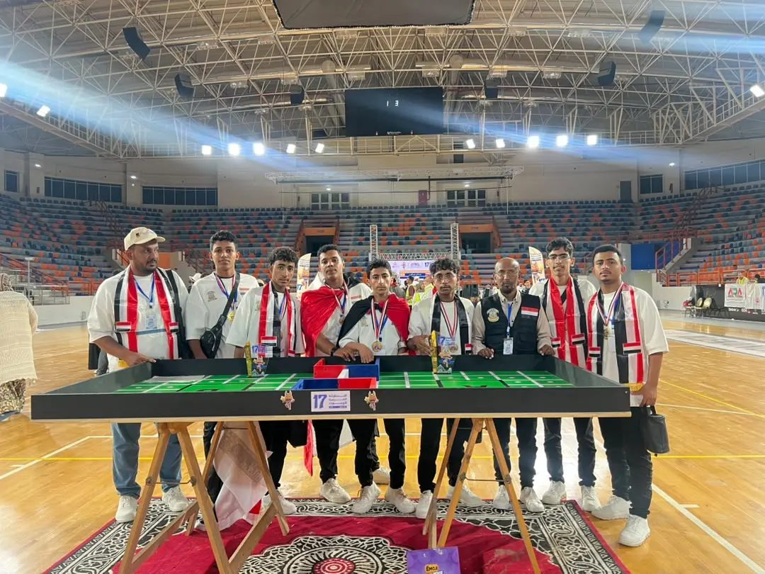 اليمن يتوج بطلاً للبطولة العربية السابعة عشرة للروبوت والذكاء الاصطناعي بمصر