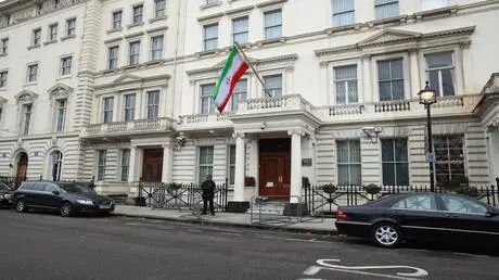 طهران تنفي صلتها بالمحتجزين قرب قاعدة فيرفورد  الج...