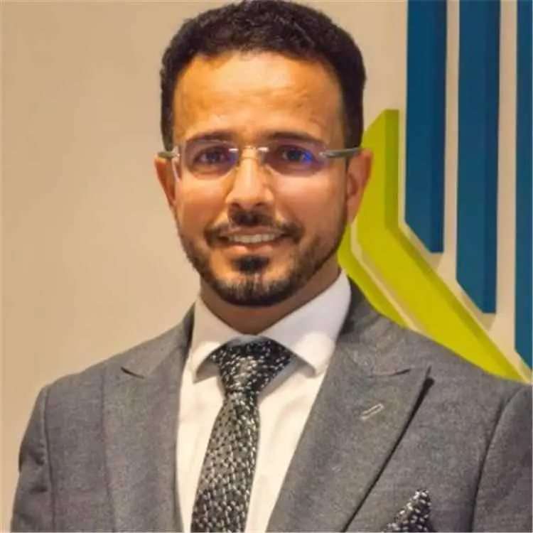 الحميري: الحوثيون يدفعون بتعزيزات عسكرية كبيرة من صنعاء إلى مدينة تعز