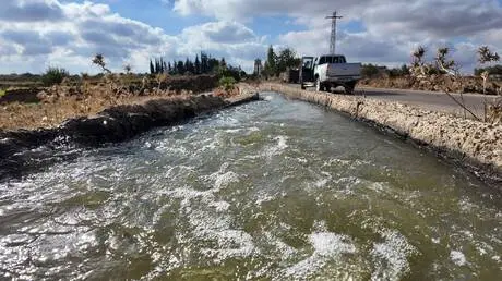 مداهمات واعتقال شاب في توغلات إسرائيلية بالقنيطرة...