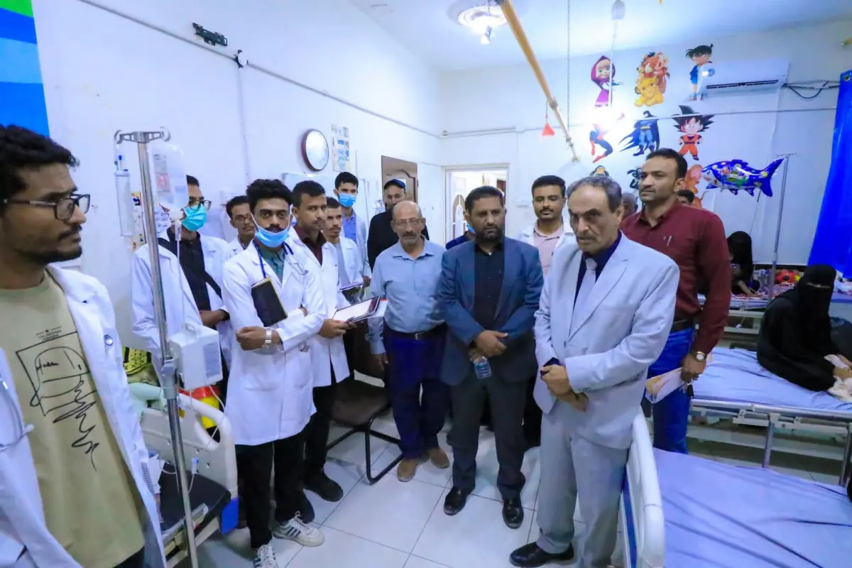 الأمين العام يشيد بالبرنامج التطبيقي لطلاب سنة الامتياز بكلية الطب بجامعة شبوة