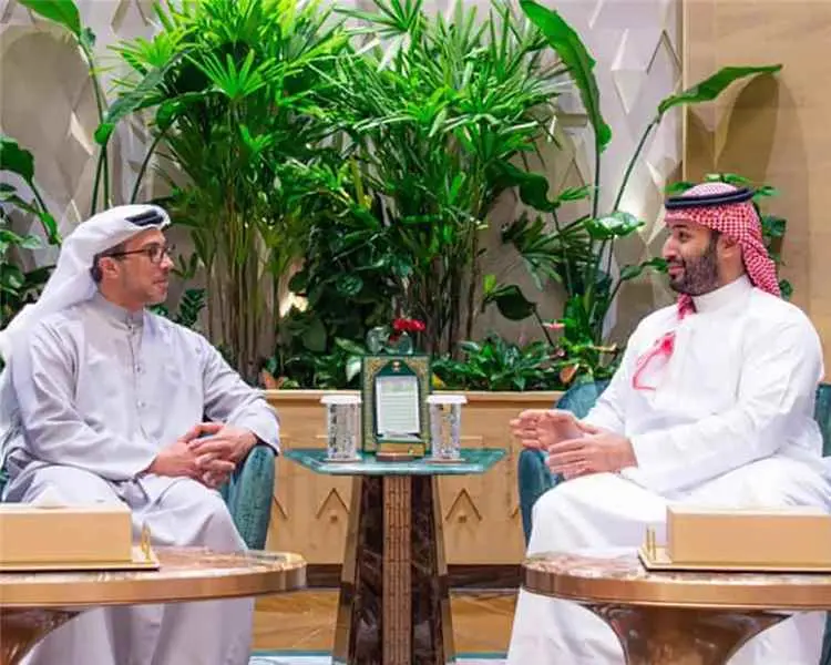 الغارديان: ضغوط أميركية لتقريب الرياض وأبوظبي وطرح...