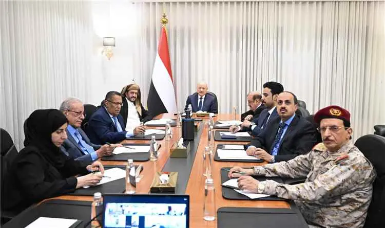 مجلس الدفاع الوطني يدعو المواطنين إلى الابتعاد عن مواقع وتحشيدات المليشيات والإبلاغ عن أي تحركات مشبوهة