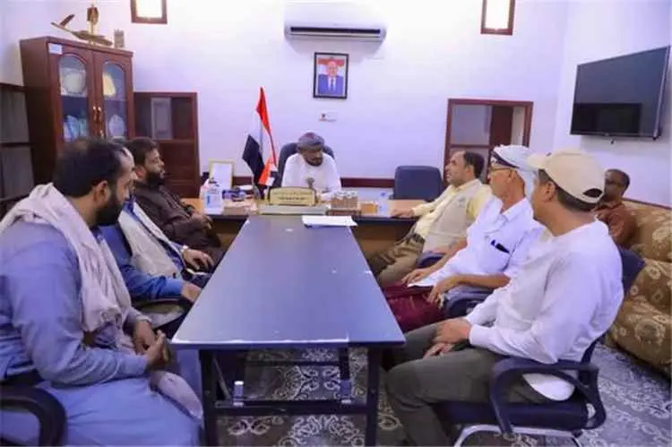 مدير عام شبام يبحث مع ائتلاف صنعاء للاغاثة والتنمية ترميم سدة شبام التاريخية