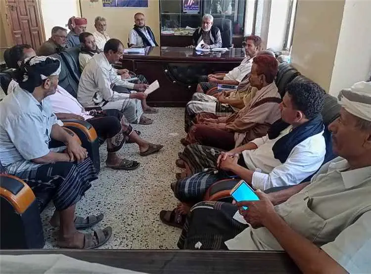 مدير عام الملاح يترأس اجتماعاً دورياً للمكتب التنفيذي ويناقش مستوى الأداء الخدمي بالمديرية
