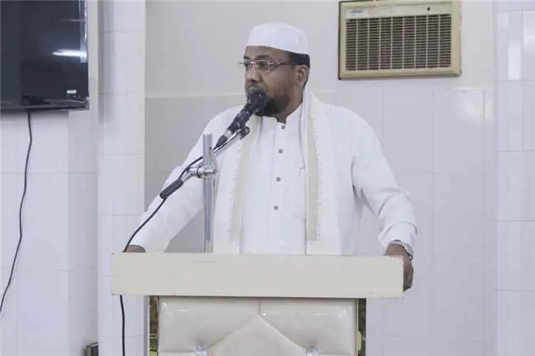 القرآن يصنع التميز.. جمعية القرآن بوادي حضرموت تعلن أوائل حفاظ الدفعة الـ30