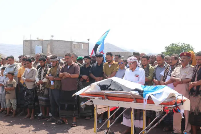 ردفان تشيع قائد الكتيبة في اللواء 13 صاعقة الشهيد...