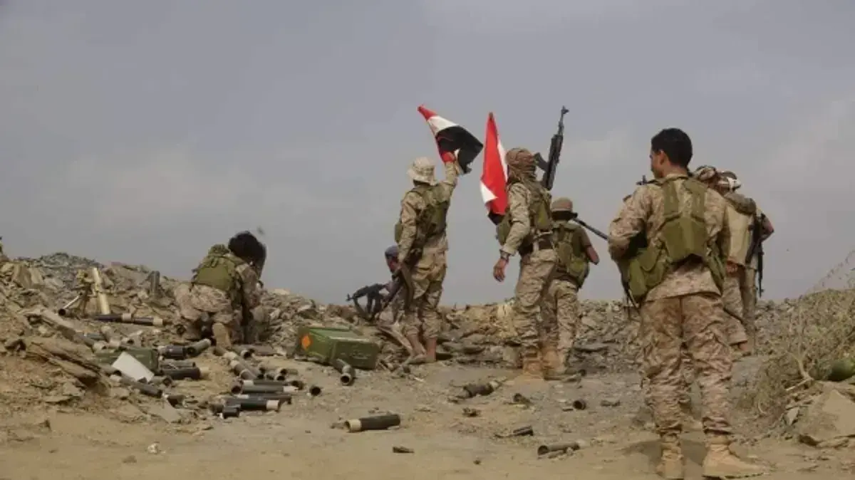 محافظ تعز: المرحلة الحالية تستدعي الاستعداد لمواجهة الطوارئ وتوحيد الصف الداخلي