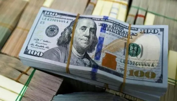 الدولار يبلغ أعلى مستوى في 3 أشهر مع صعود عوائد ال...
