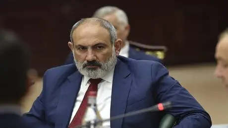 باشينيان يؤكد إصراره على عزل كاثوليكوس عموم الأرمن