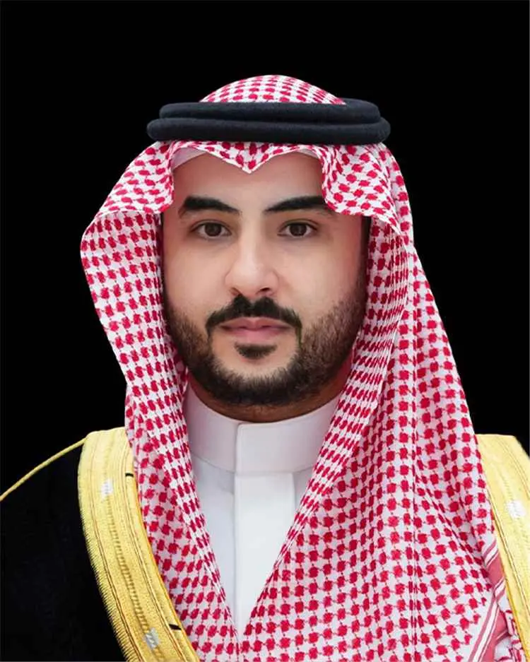 خالد بن سلمان يبحث مع وزير الحرب الأمريكي تعزيز ال...