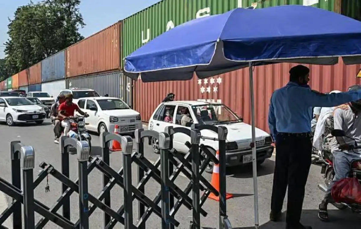 الحكومة الباكستانية تجري محادثات مع حزب عمران خان على وقع احتجاجات منتظرة