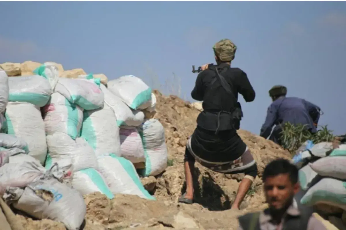الجيش اليمني يصد هجمات حوثية عنيفة غربي تعز