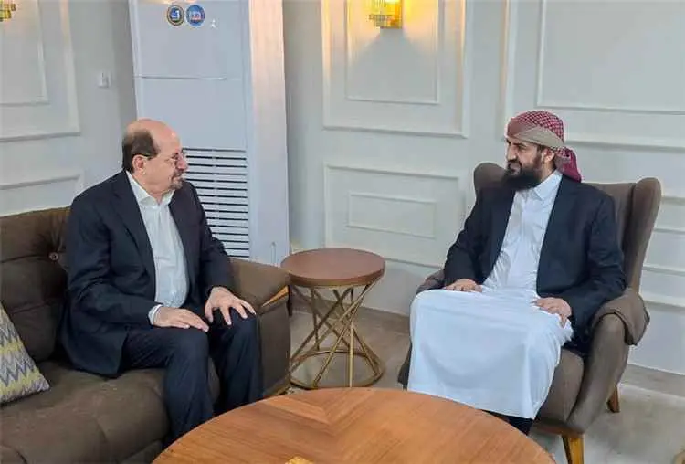 المحرّمي يلتقي رئيس الوزراء ويناقش الأوضاع العامة...
