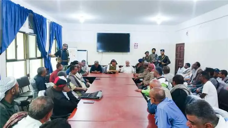 تحركات جديدة في تعز.. شمسان يحشد الدعم ويعلن الجاه...