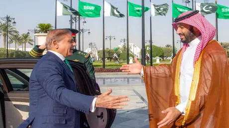 بعض الدول عينها على "اتفاقية مكة" بين السعودية وتر...