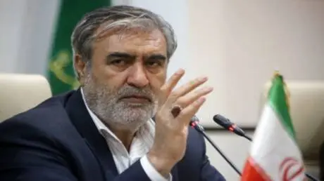 مسؤول إيراني كبير يتوعد بطرد الأمريكيين قريبا على...