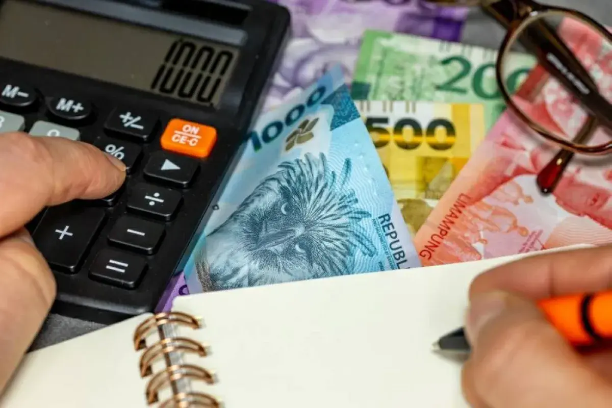 استراتيجيات التعامل مع الأموال الإضافية: بين سداد...