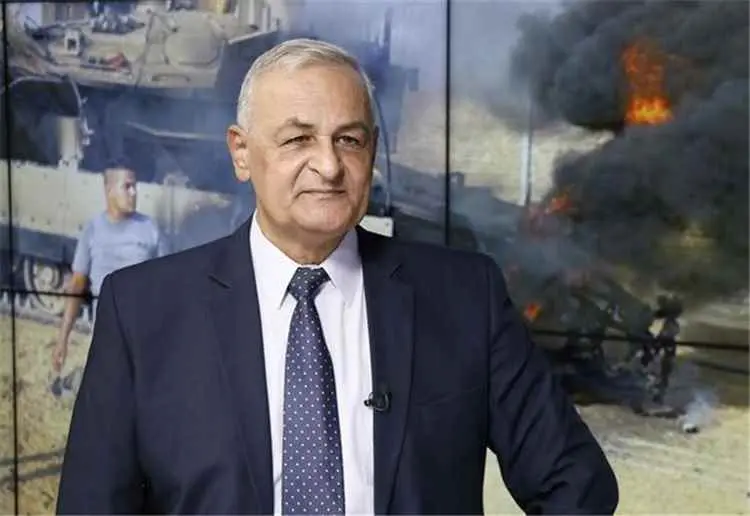 لواء لبناني: تعز مفتاح النصر والسيطرة.. اثبتوا فيه...