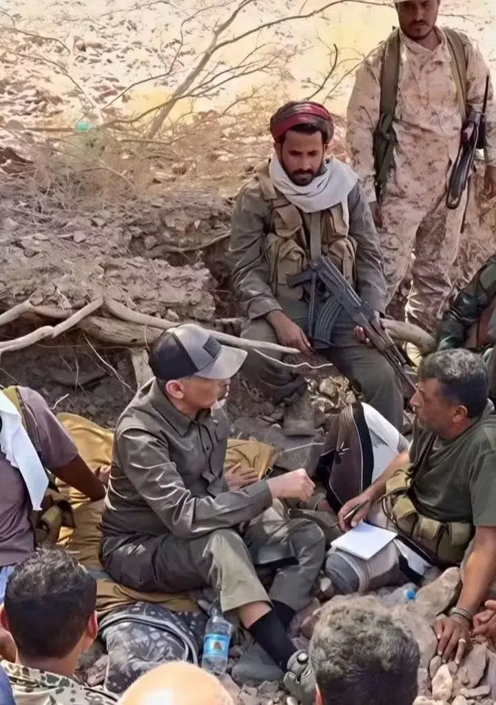 الفريق محمود الصبيحي : لن نغادر ولن نُدفن إلا في تراب الوطن والعدو لن يمر  إلا على جثثنا