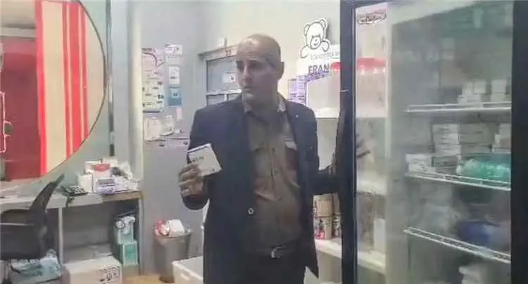 مكتب الصحة في عدن يضبط كمية كبيرة (152 باكتًا) من...