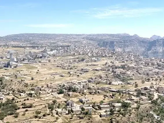 البحر يفضح أكاذيب الحوثي: لا سقوط للتربة.. اختراق محدود في الصافية سرعان ما تحول إلى فخ قاتل للمليشيا