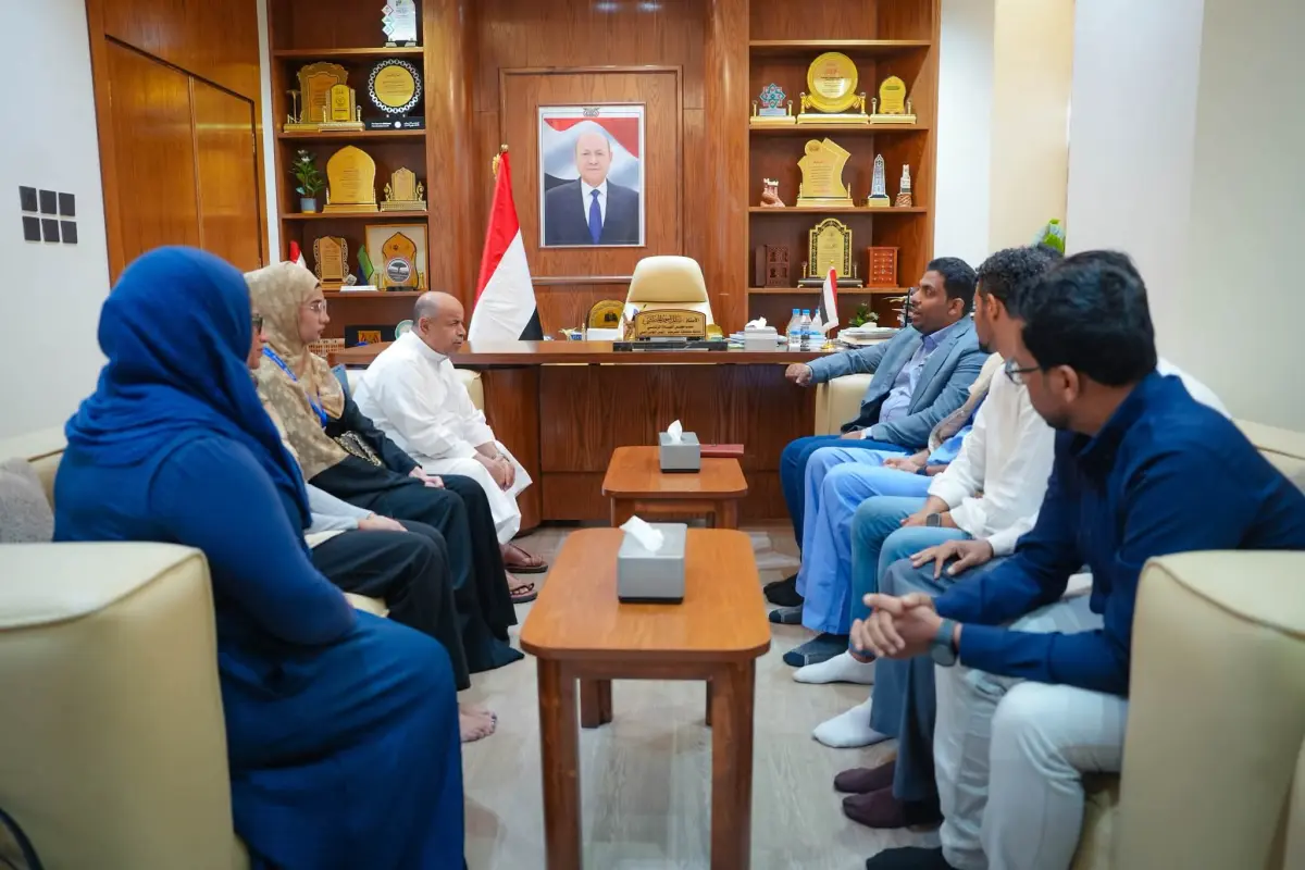 الخنبشي يلتقي بعثة «ميدغلوبال» للاطلاع على تدخلاتها الطبية بمستشفى المكلا للأمومة والطفولة