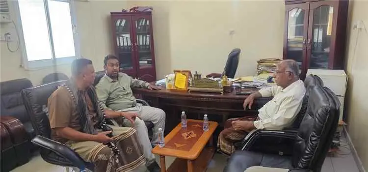 مدير عام الصناعة والتجارة بساحل حضرموت يلتقي مدير عام غيل باوزير لمناقشة أوضاع العمل ومستجدات الأسواق