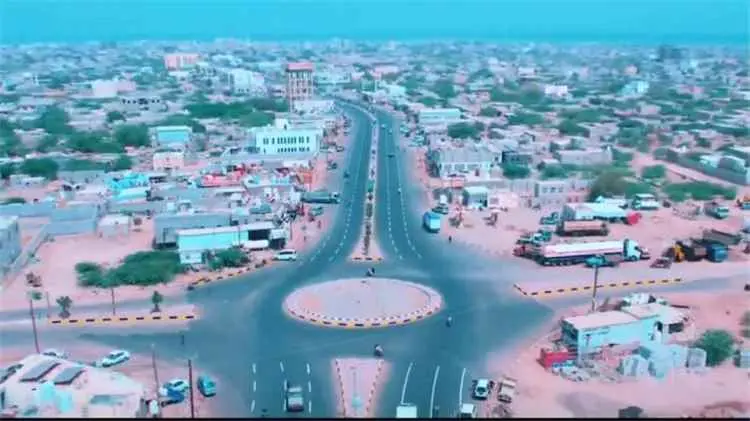 القوات المسلحة تسيطر على مدينة المخا غربي تعز بعد معارك مع المليشيات الحوثية