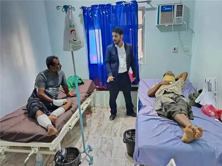 بتكليف من المحافظ الحالمي.. نائب مدير مكتب الشهداء والجرحى يتفقد جرحى الحرب في مستشفيات العاصمة عدن