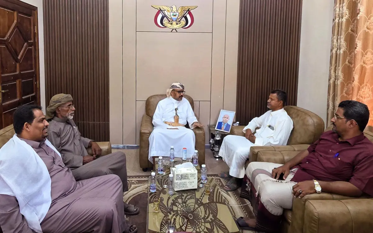 التميمي يلتقي لجنة الزواج الجماعي لآل باجري ويشيد...