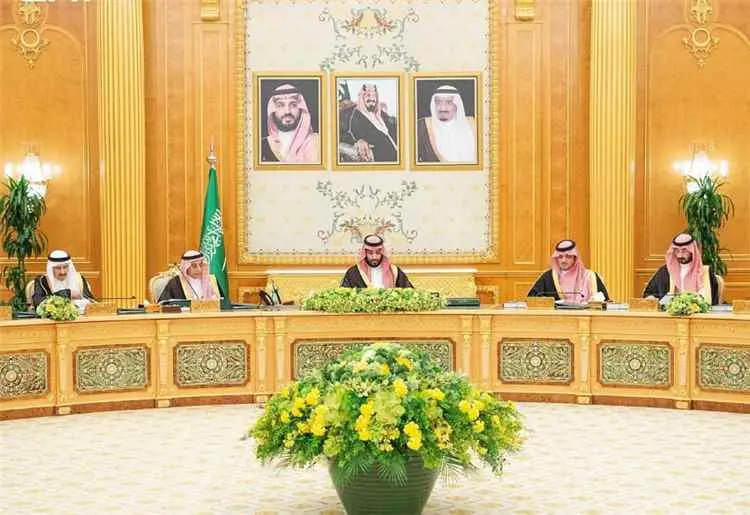 السعودية تجدد دعمها الكامل لمجلس القيادة الرئاسي و...