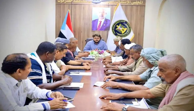 الجفري يناقش مع قيادات الانتقالي بساحل حضرموت التح...