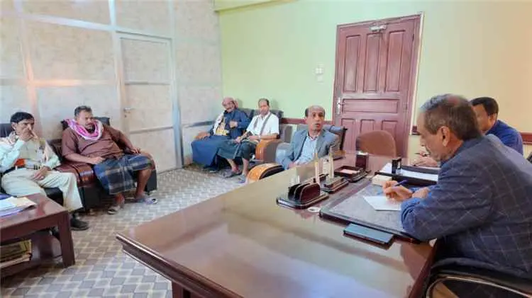 هشلة يشيد بانتظام الدراسة في مدارس التعليم العام ب...