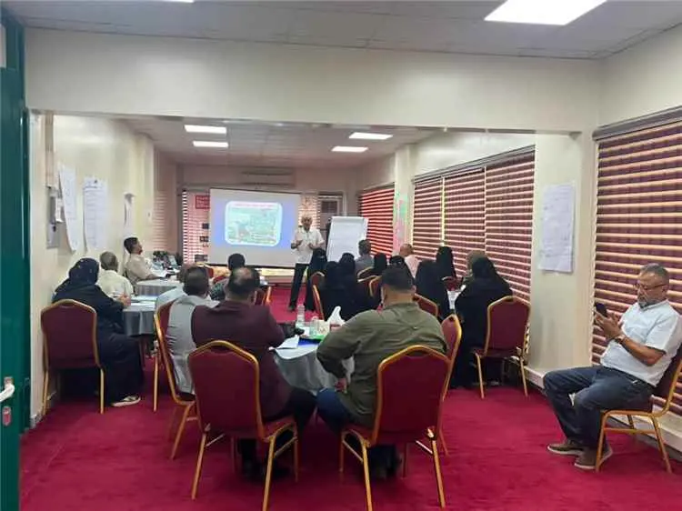 مركز التأهيل والعون القانوني ينظم ورشة تدريبية لبناء قدرات القيادات النقابية في عدن