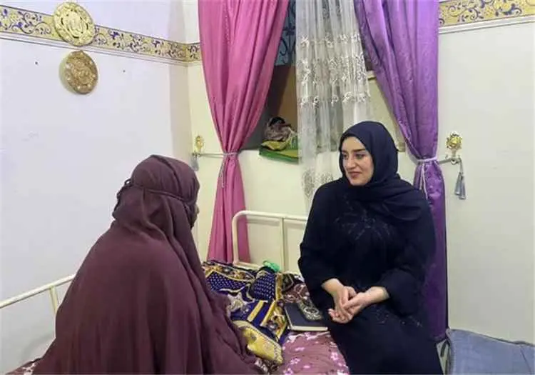 الوكيلة الحضرمي لشؤون المرأة تلتقي كوادر نسائية را...