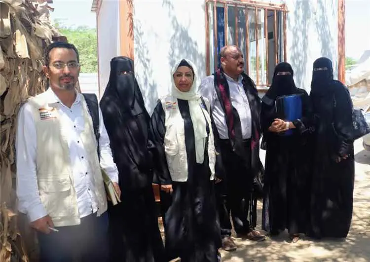 مدير مكتب وزارة حقوق الإنسان بأبين تتفقد مخيمات النازحين في زنجبار وخنفر وتدعو إلى تعزيز الاستجابة الإنسانية.