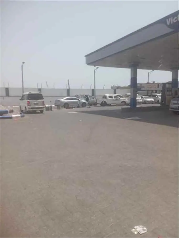 محطة النصر بحجيف نموذج متميز في تنظيم تعبئة السيارات بالغاز