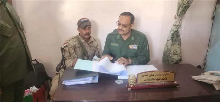 مدير عام أمن الضالع يستعرض مستوى الجاهزية والإنضبا...