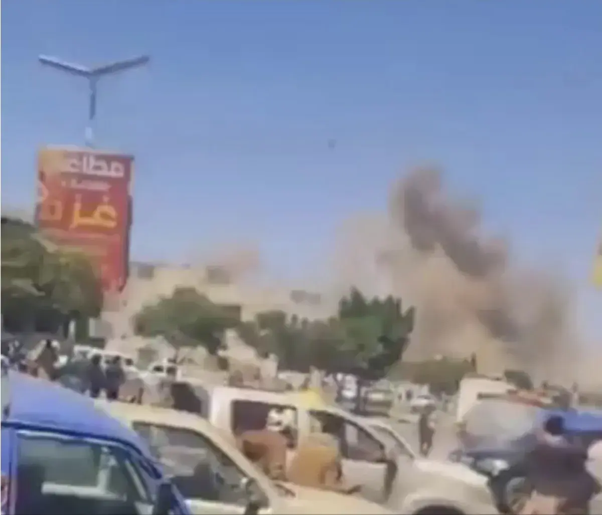 غارات جوية تستهدف مواقع حوثية في الحديدة وريمة وإب