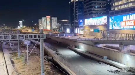 لوحات إعلانية تطالب ممداني بـ"العودة إلى غزة" تظهر...