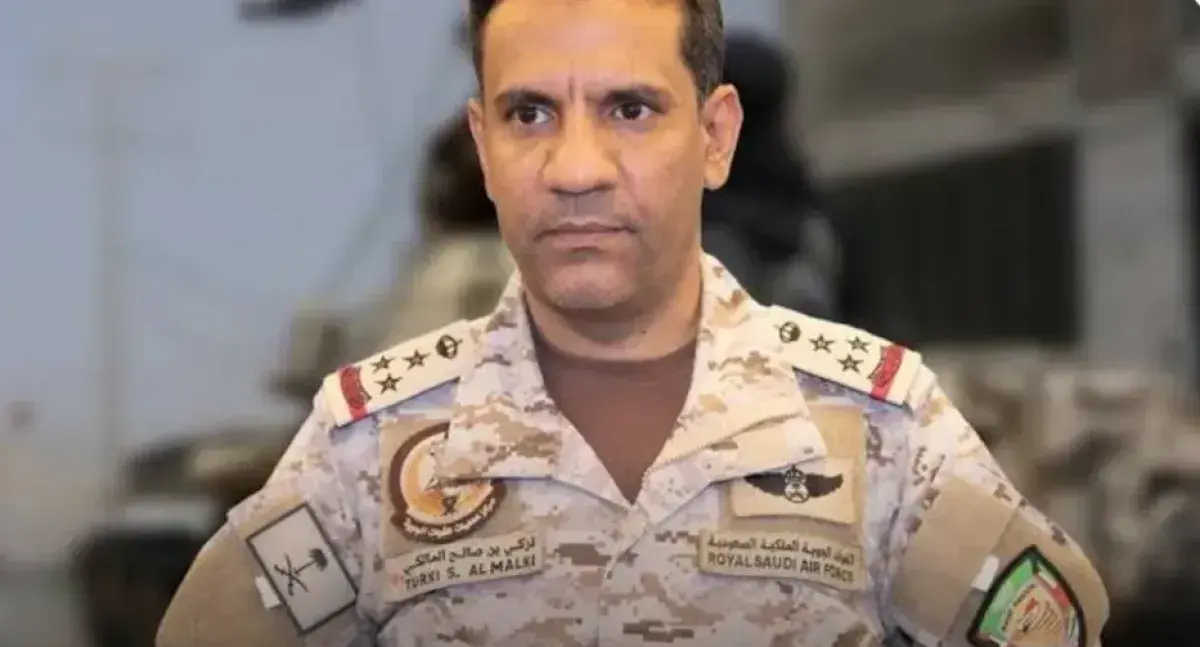 التحالف يعترض ويدمر صواريخ حوثية باتجاه الرياض وخم...
