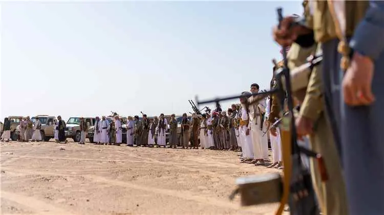 قبائل أرحب تؤكد الاستجابة للنفير العام وإسناد القو...