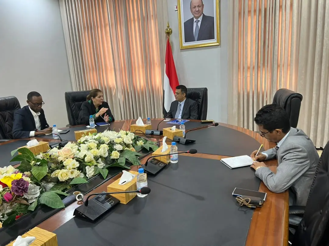 وزير الدولة يبحث مع برنامج الأمم المتحدة الإنمائي التدخلات الطارئة والتعاون في ملفي النزوح والهجرة