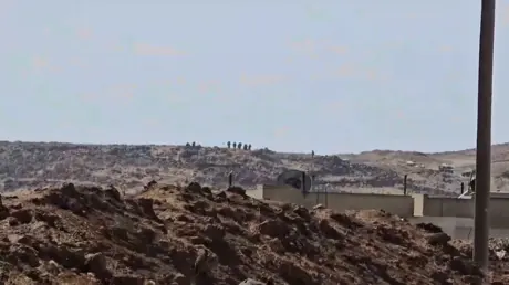 مشاهد لدبابات ومركبات إسرائيلية تتوغل بريف القنيطر...