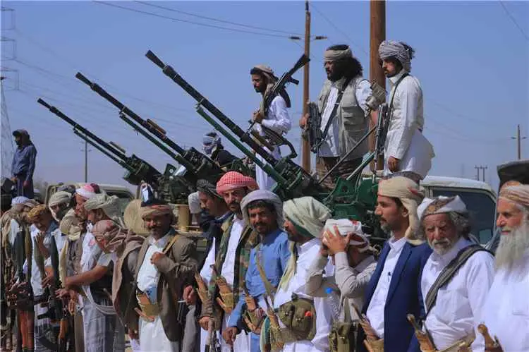 مأرب....قبائل خولان الطيال تعلن النفير العام وتدعو إلى وحدة الصف الجمهوري والمضي نحو استعادة مؤسسات الدولة