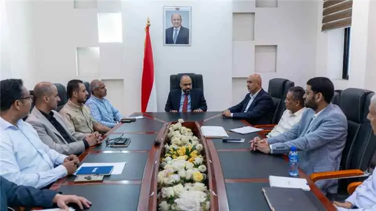 إجتماع يناقش سير العمل ومستوى الجاهزية في قطاعات و...