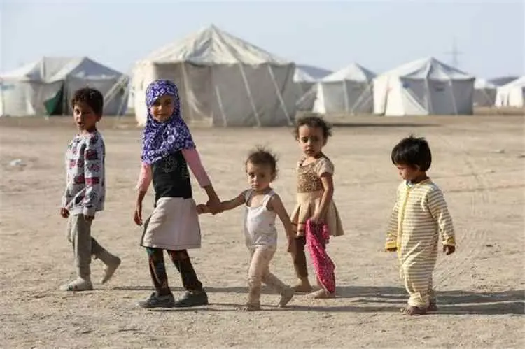 وزير الدولة يبحث مع سفيرة هولندا تداعيات التصعيد ا...
