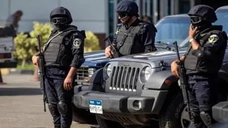 عبارات غامضة يرددها المتهم بقتل والديه في مصر